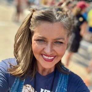 Meet your Posher, Cassi